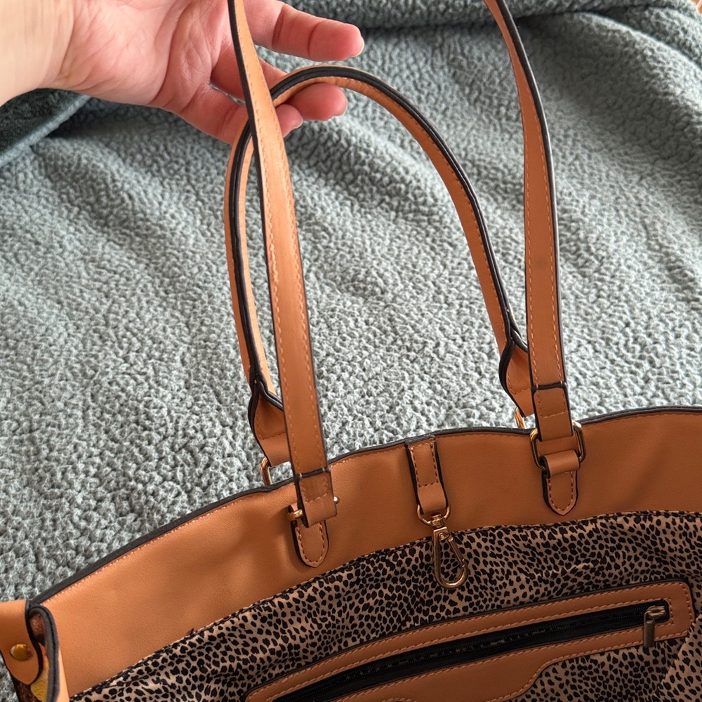 Leopard Print Tote Bag with colorful Butterfly Accents - Picture 5 of 6